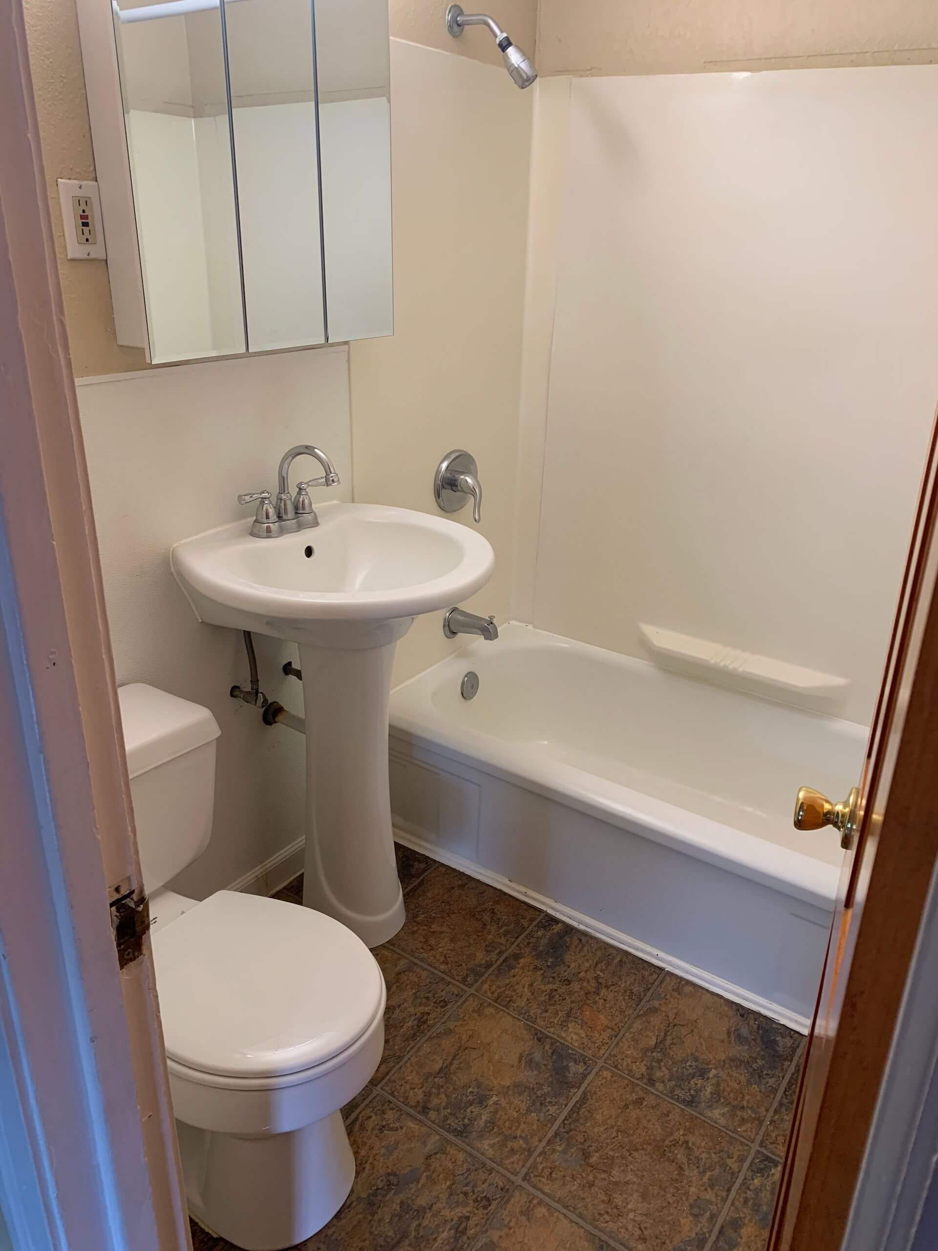 Allan Court Townhomes York Towne Property Management Locally Owned