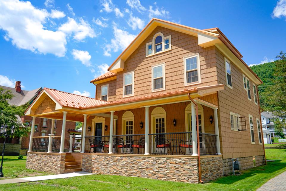 The Hygrade Inn Brings Luxury to Emporium Visit PA