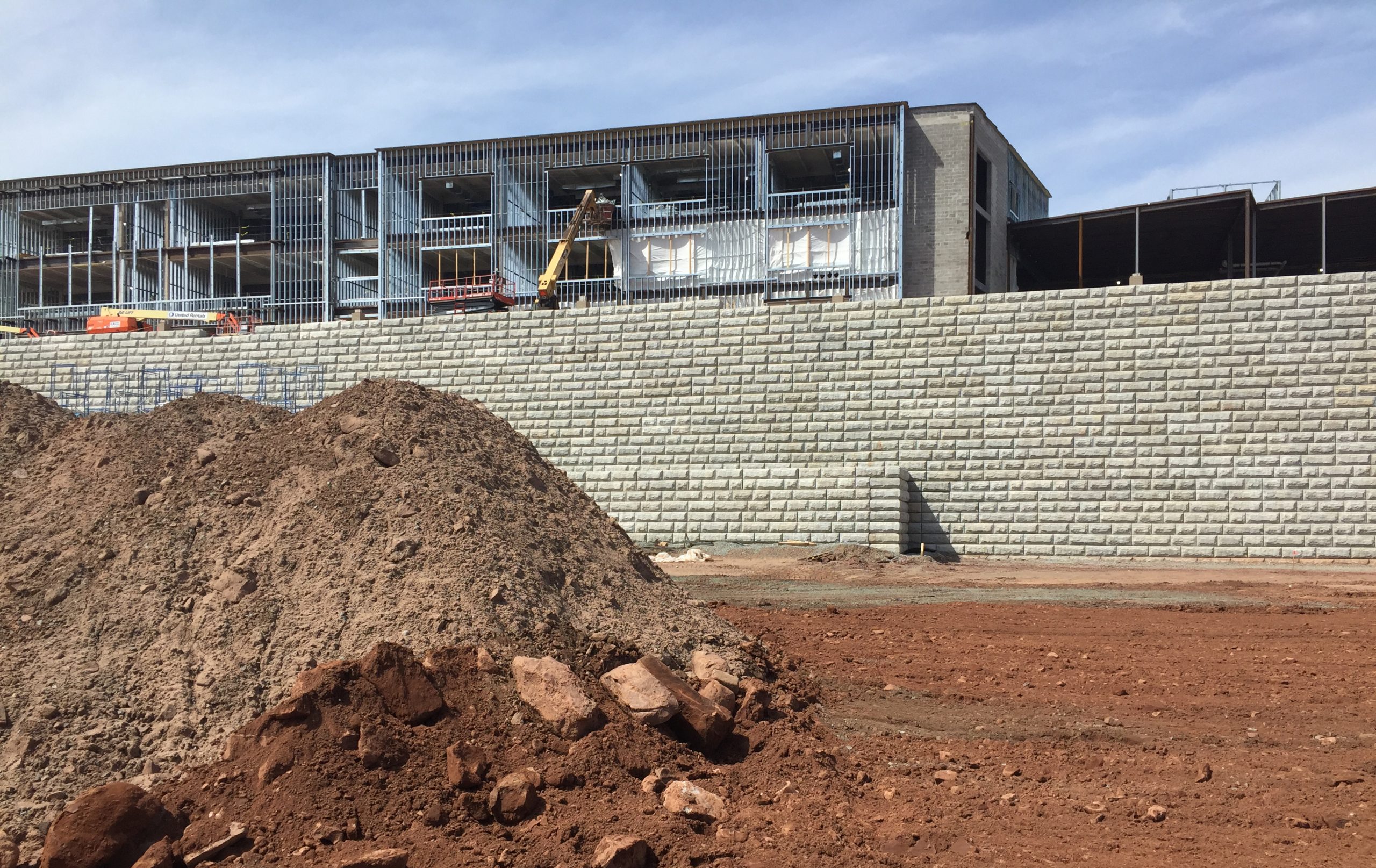 Lyndhurst Junior High School Stone Strong System Retaining Walls
