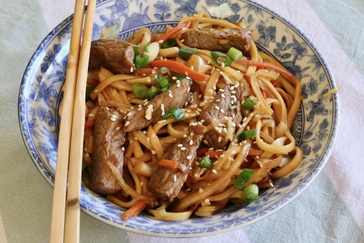 Japanese Beef Yaki Udon Noodle Stir Fry Recipe dobbernationLOVES