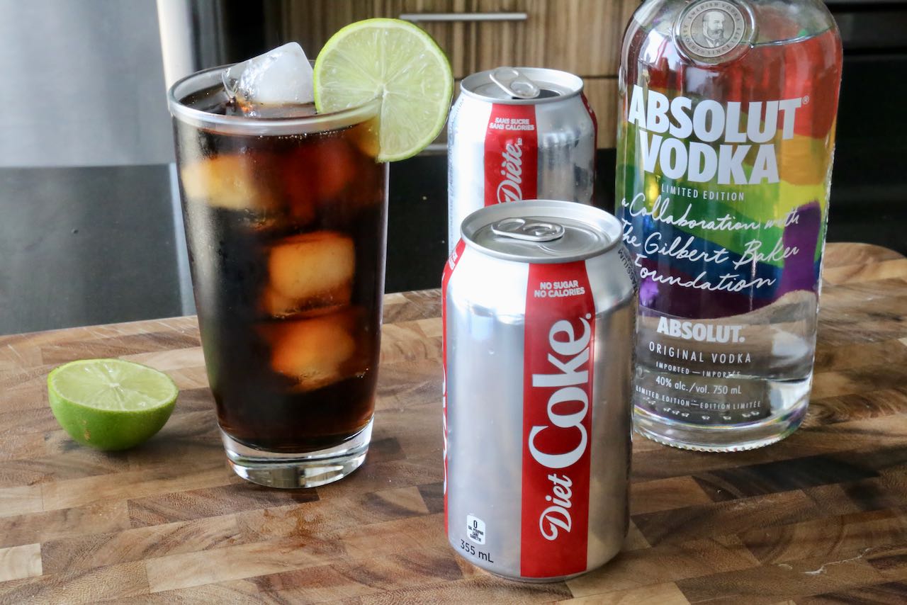 Easy Vodka and Coke Cocktail Drink Recipe dobbernationLOVES