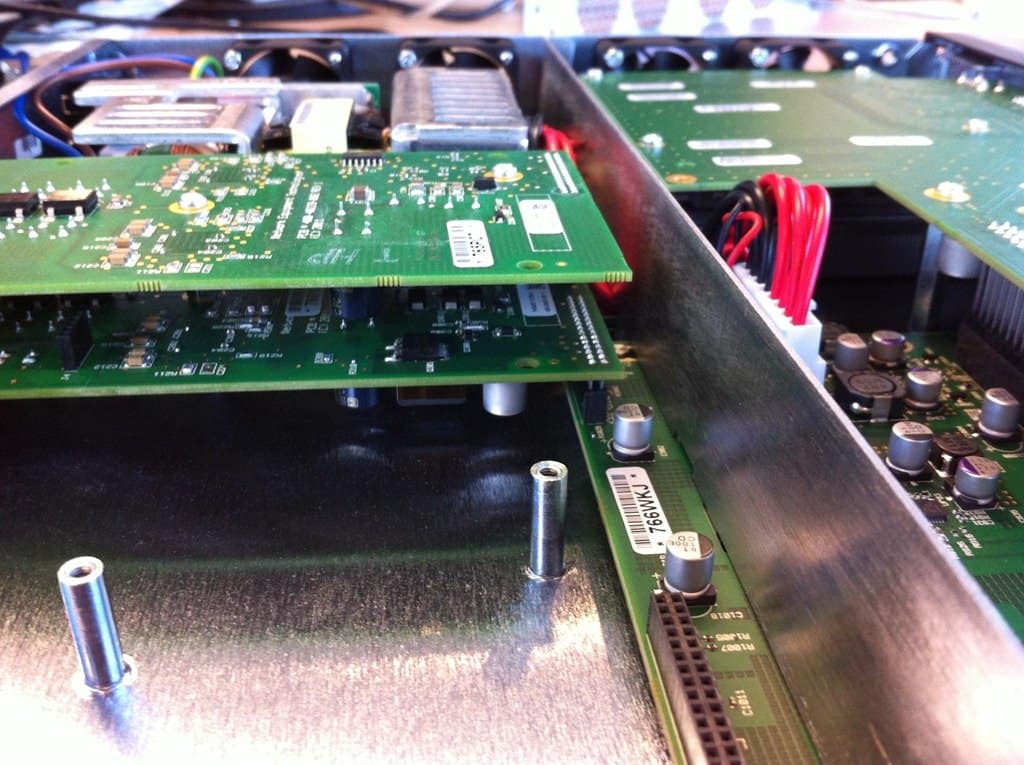A look inside the NET/ Sonus UX1000 Gateway/Survivable Branch Appliance