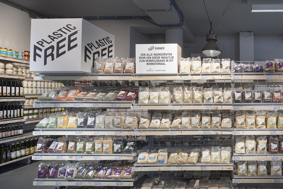WORLD’S FIRST PLASTICFREE AISLE Supermarket News