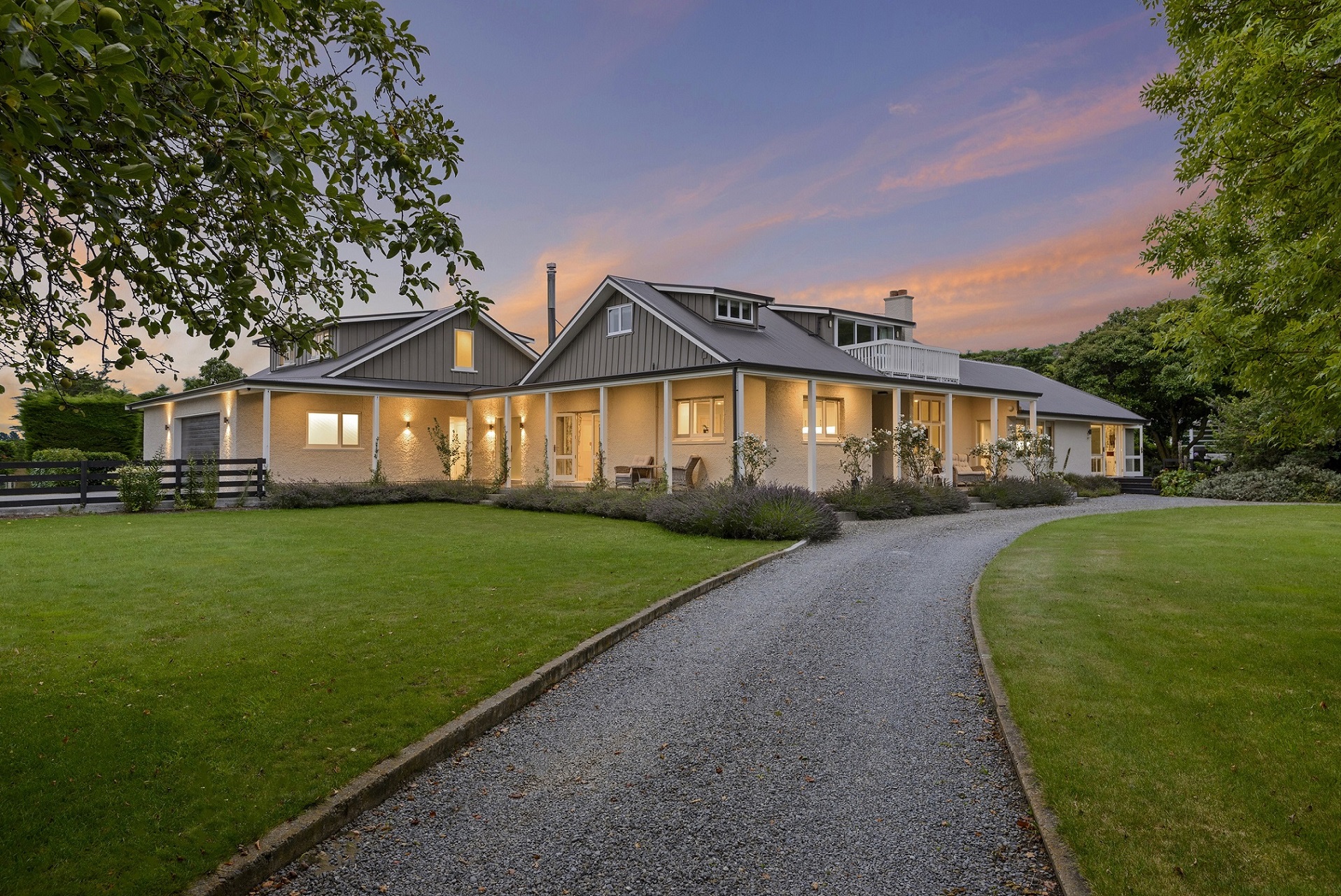 Boutique Vineyard and Luxury Premises For Sale Hotel