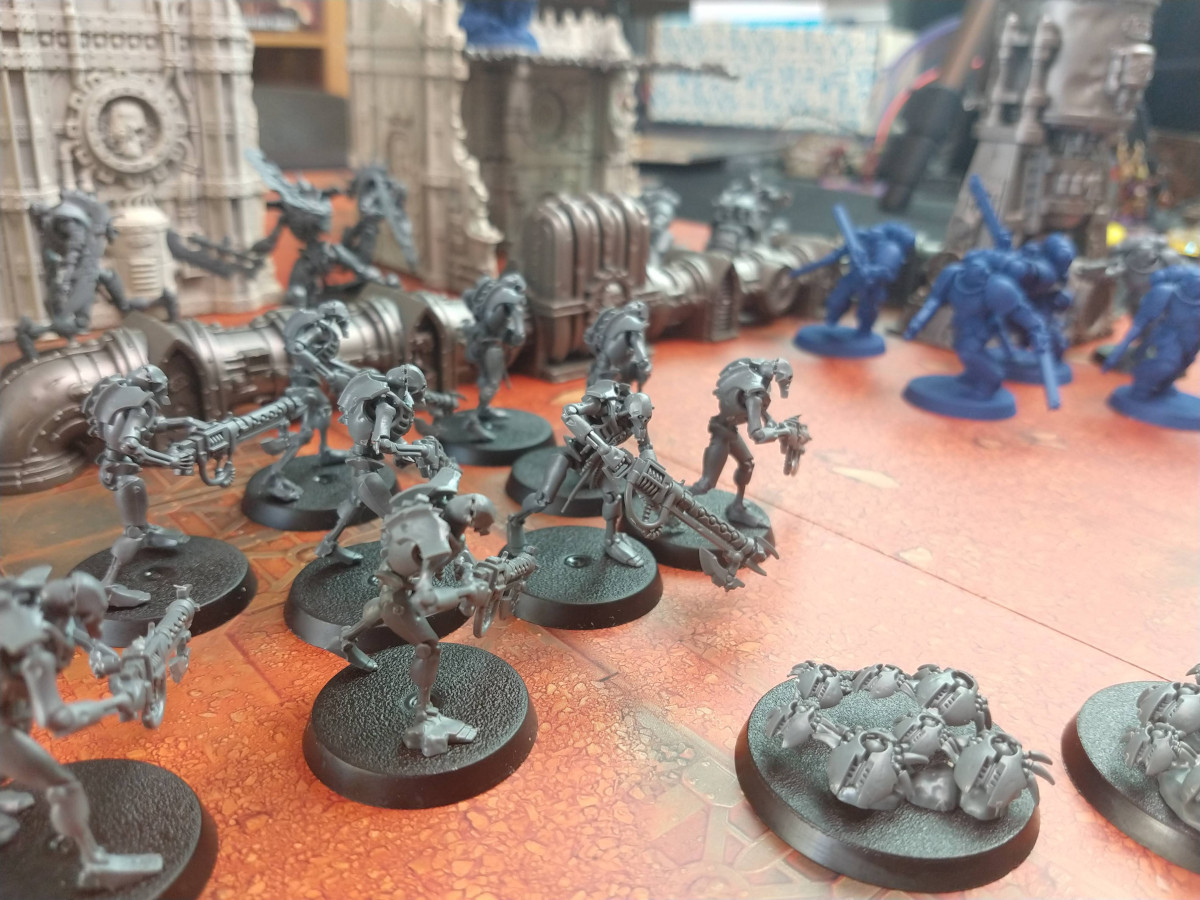 A Parent's Guide to 'Warhammer 40,000' Starter Sets GeekDad