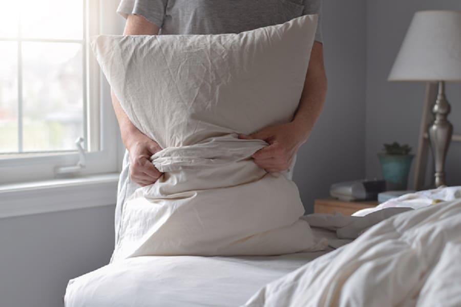 Cool Ways To Upcycle Old Pillowcases