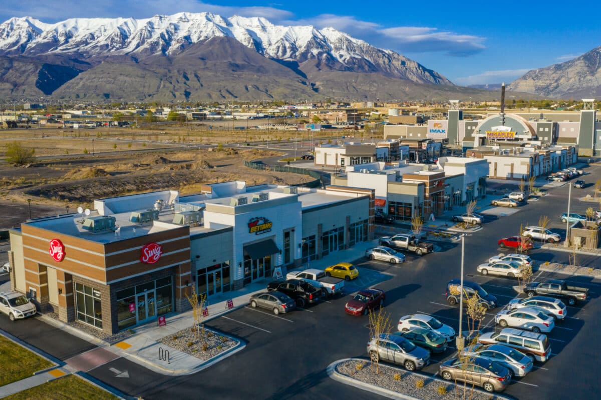 We Whiten Grand Opening in Vineyard, Utah Teeth Whitening