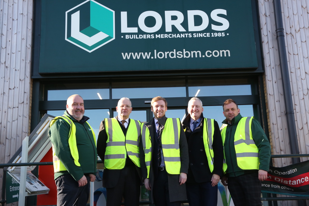 Construction Minister takes a trip to Lords Builders Merchants