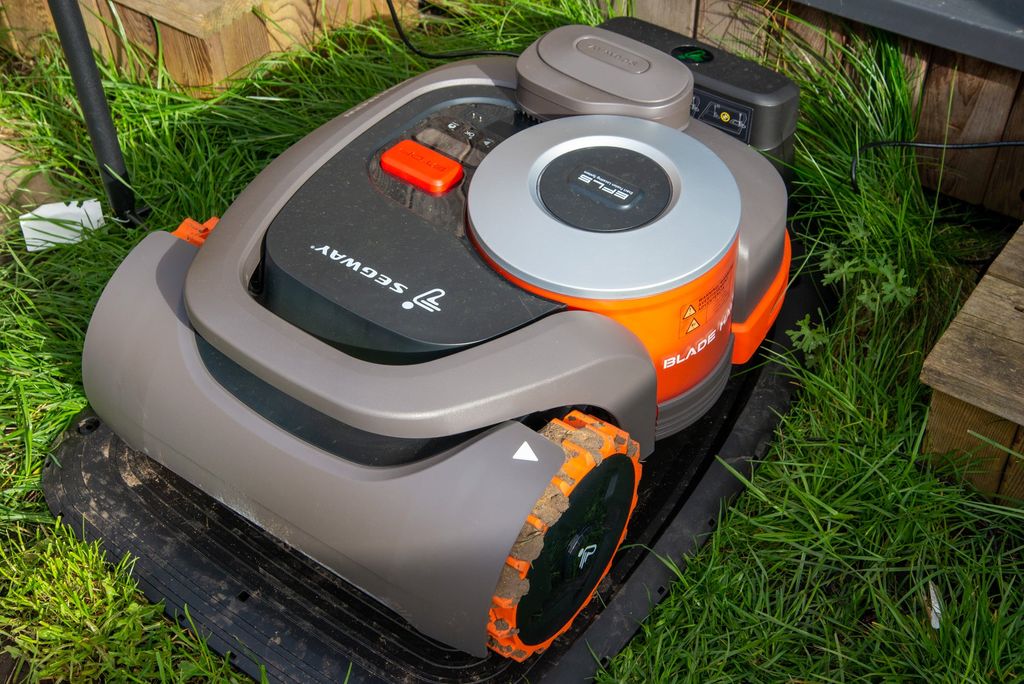 Best Scheduling App for Lawn Care Business (Free) Keegan Edwards