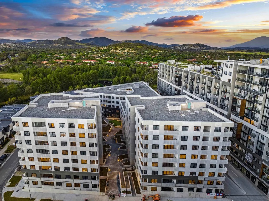 Black Diamond Apartments