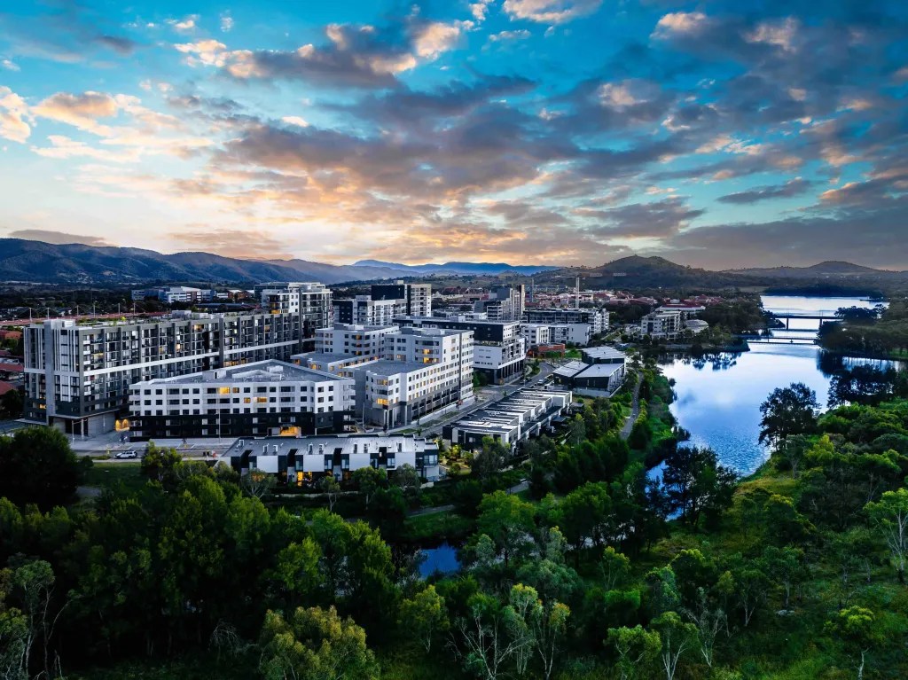 Black Diamond Apartments