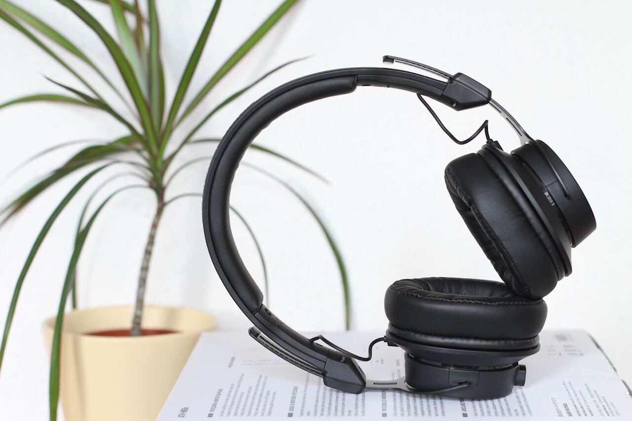 5 Best Headsets for Online Teaching See Nic Wander