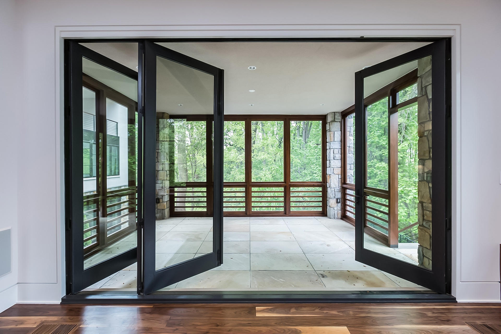 Loewen BiFold Doors SBS OneSource