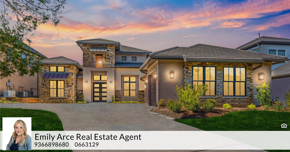 17815 N Blue Heron Bay Cir, Montgomery, TX 77316