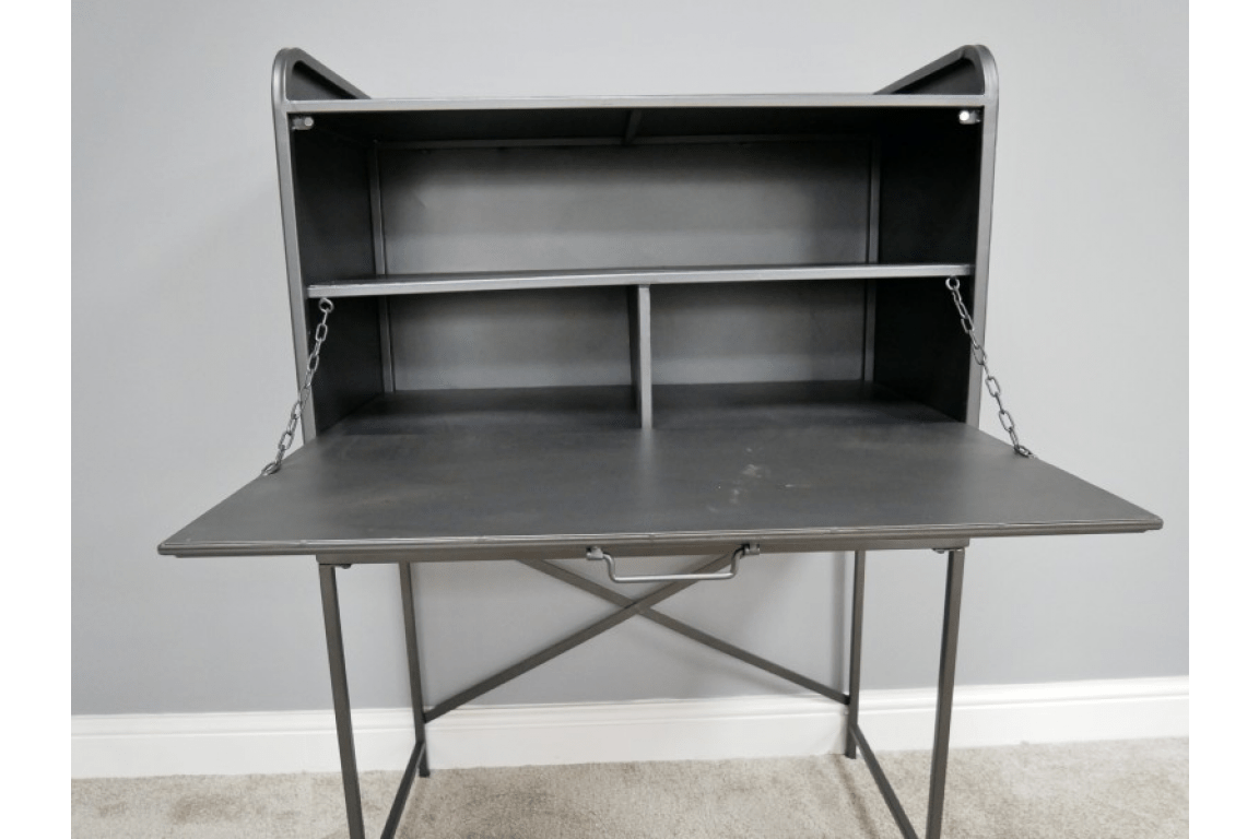Industrial Desk / 151 Statement Living