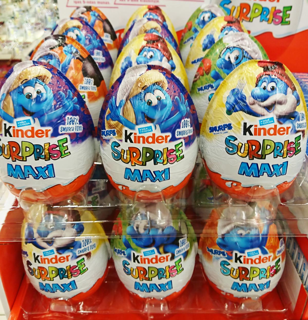 Kinder MAXI Chocolate Surprise Eggs With Toy Inside SMURFS Edition eBay
