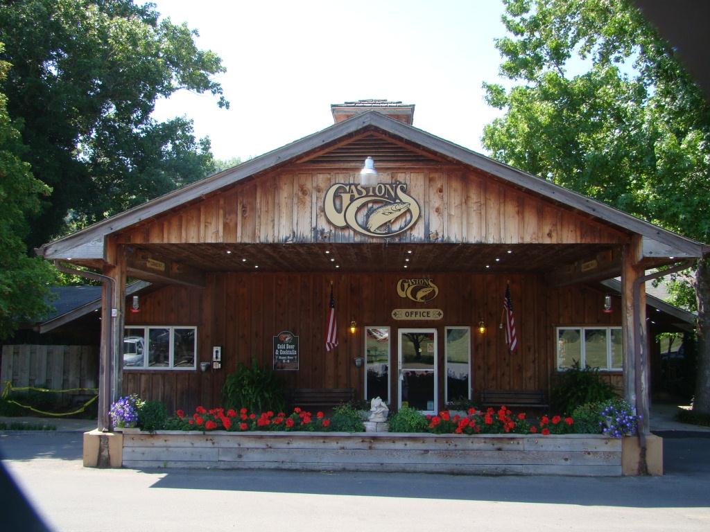 Flying into Gastons Lakeview Arkansas