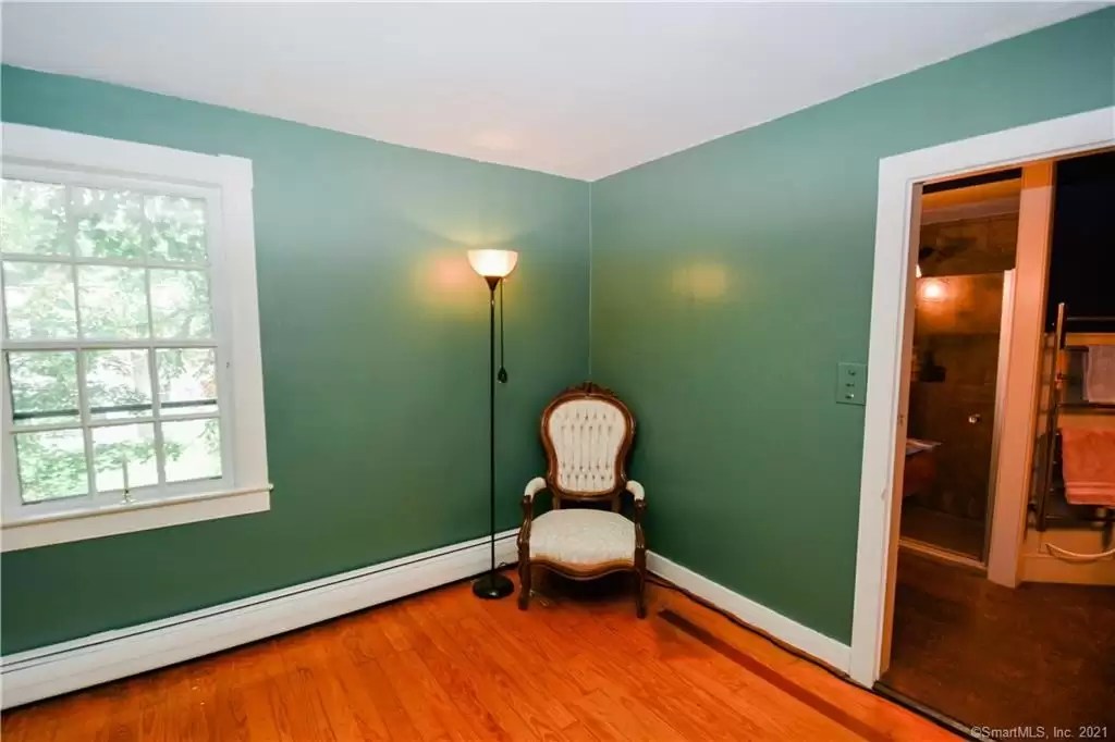 16 School Street, Central Village, CT 06332