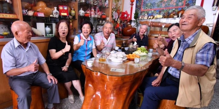 吉安邀客家耆老打嘴鼓話家常 游淑貞重啟客家庄溫馨在地情 吉安邀客家耆老打嘴鼓話家常 游淑貞重啟客家庄溫馨在地情