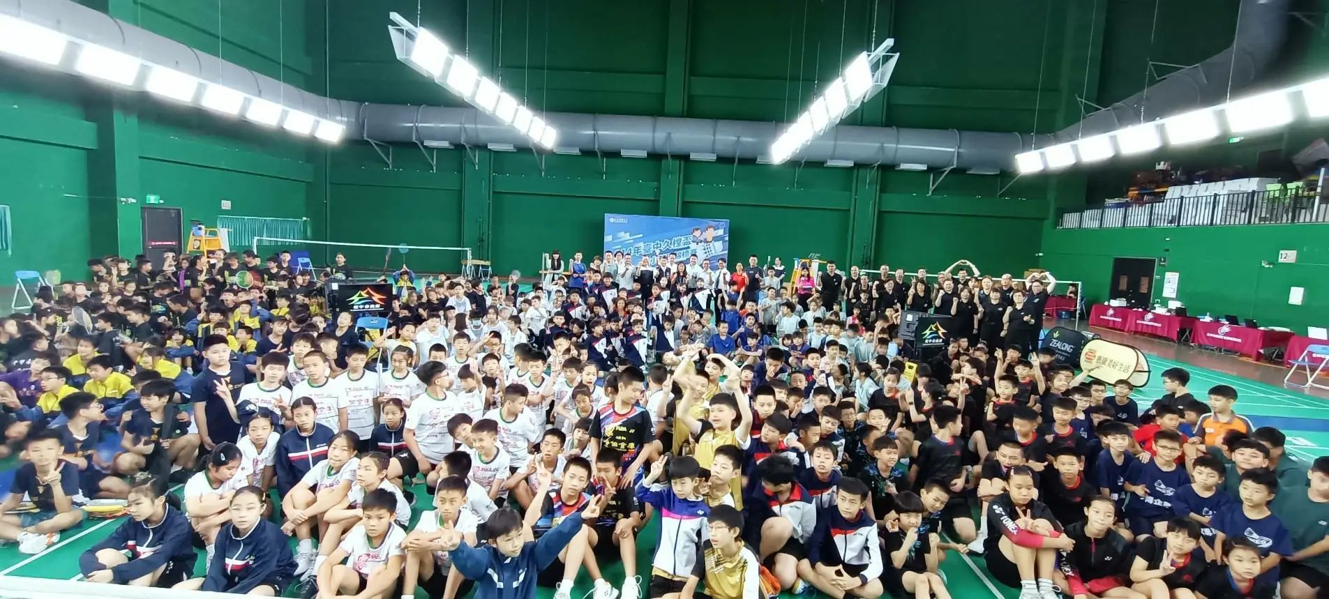 114年臺中市久樘盃國小羽球錦標賽熱鬧開幕!