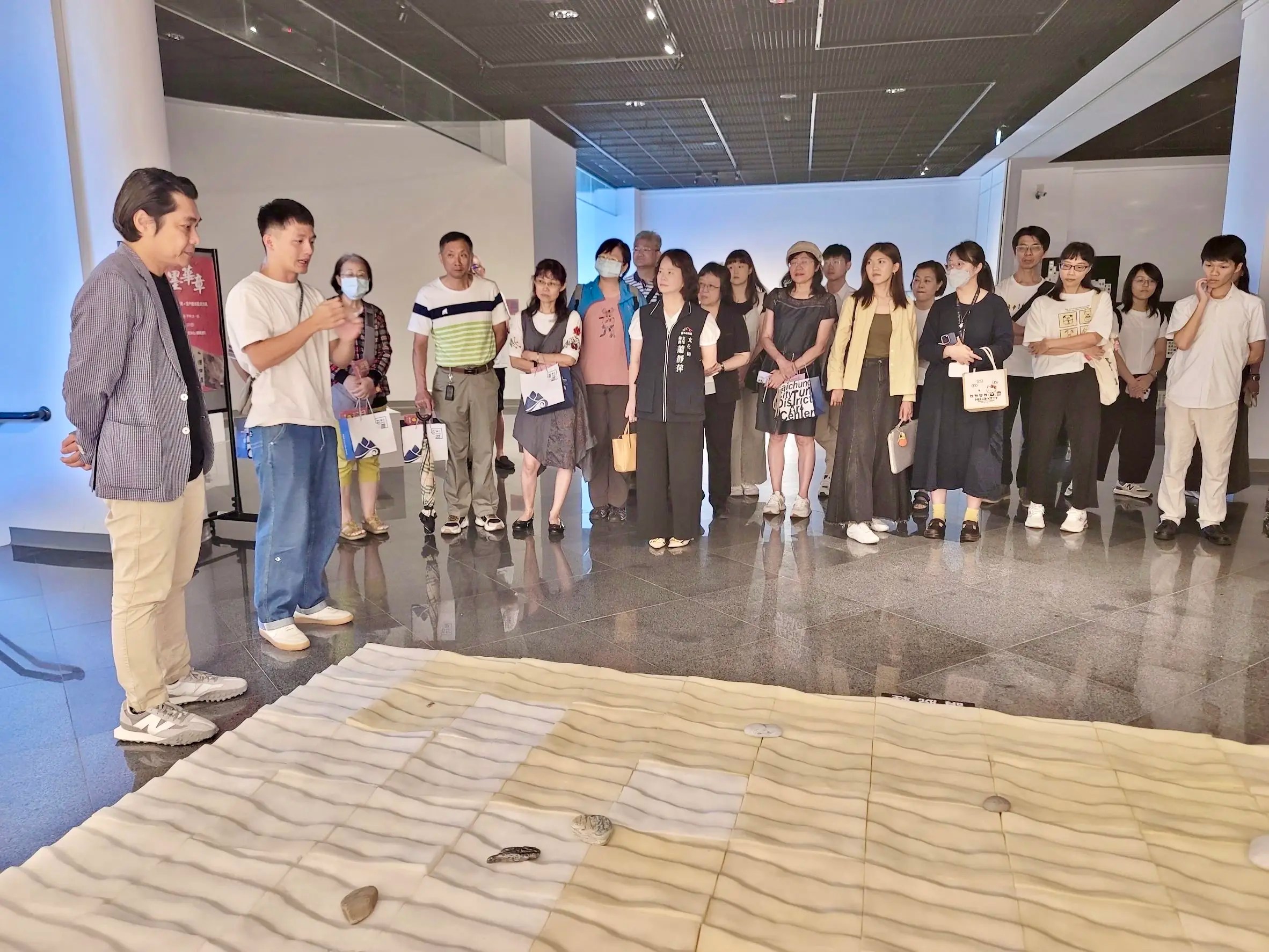 屯藝中心科技與詩意交織 用AI演繹在地溫度