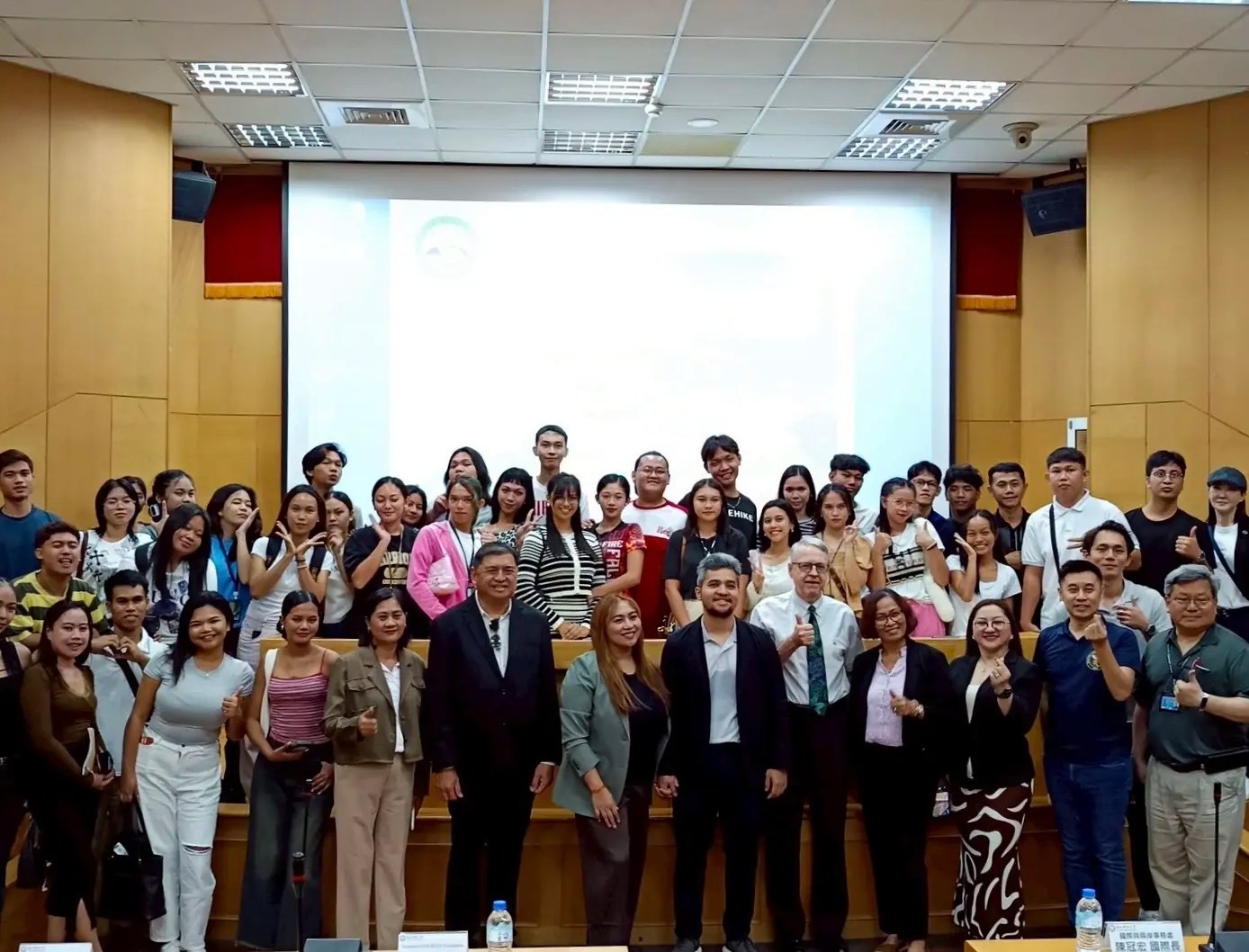 菲律賓哈戈諾伊市府團隊拜訪僑光科技大學 深化國際教育合作