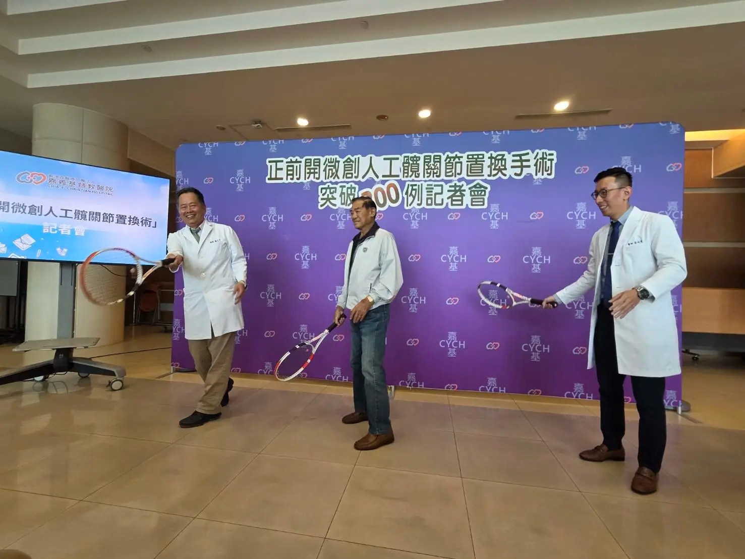 82歲術後兩週重返球場　嘉基正前開髖關節手術成果亮眼