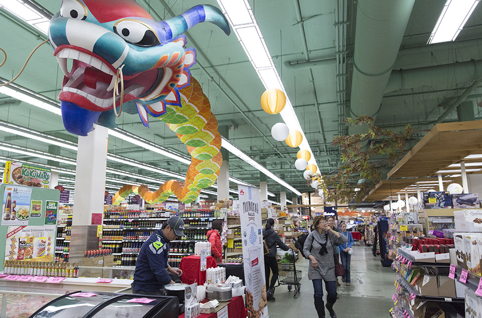 Uwajimaya A Window to Asian Culinary Culture 1889 Magazine