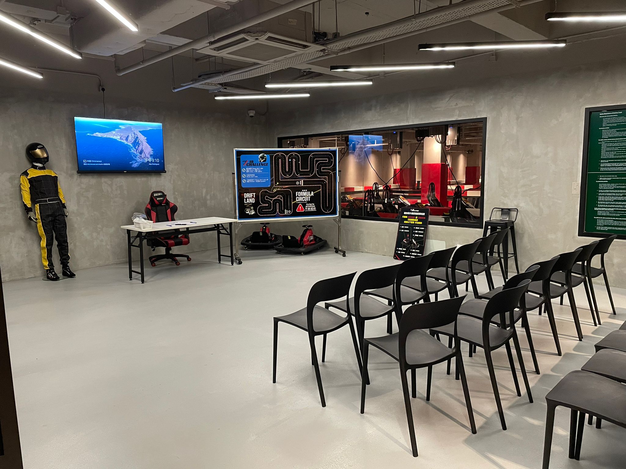 Briefing Room 18Challenge