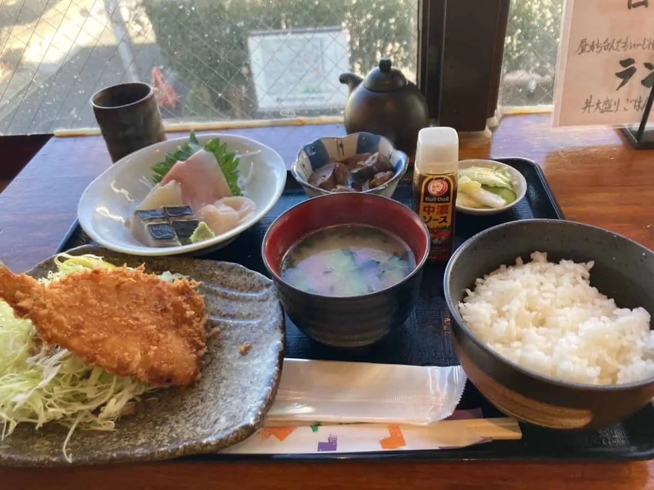 【吉祥寺】美味しくてリーズナブルな魚居酒屋「魚真」のランチに期待！│193go.jp（いくみごードットジェイピー）