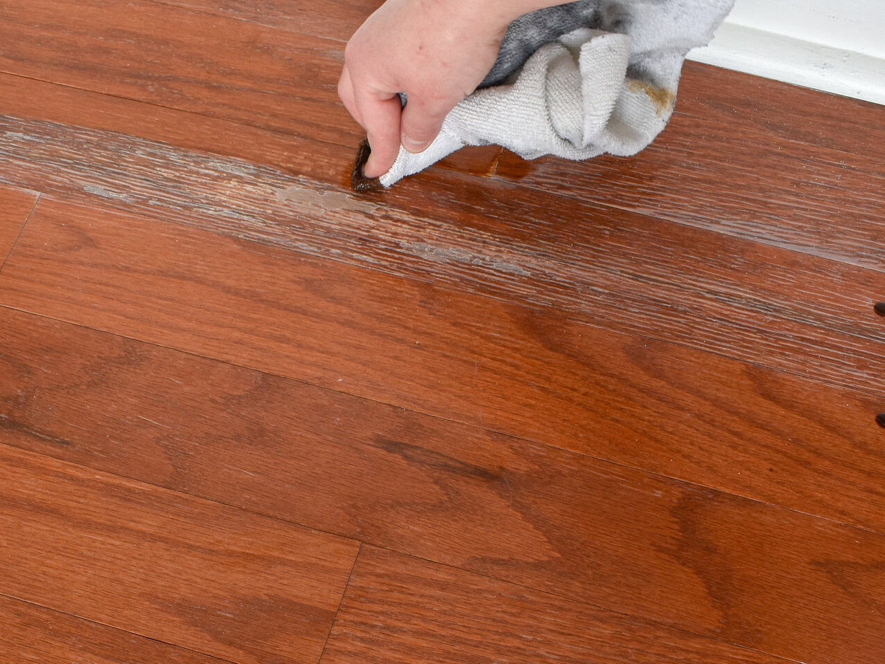 How to Prevent Hardwood Floors from Squeaking