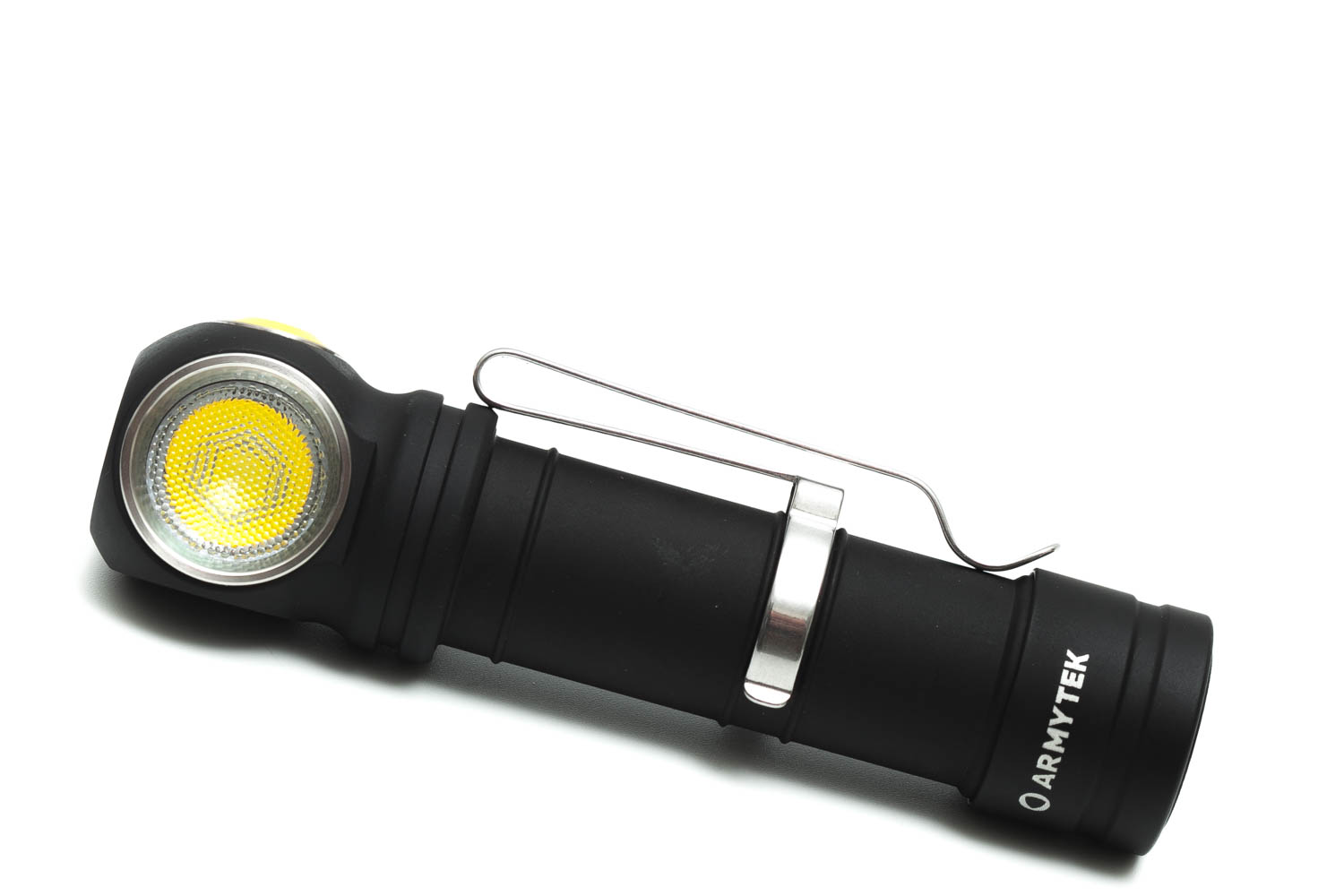 Armytek Wizard C2 PRO Max review | Right angle/headlamp XHP70.2 | 1Lumen