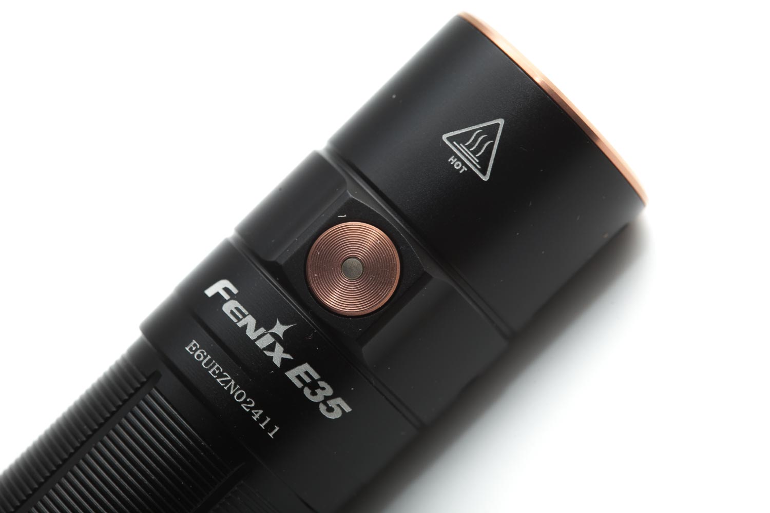 Fenix E35 v3 review | EDC Flashlight with 3000 lm | 1lumen