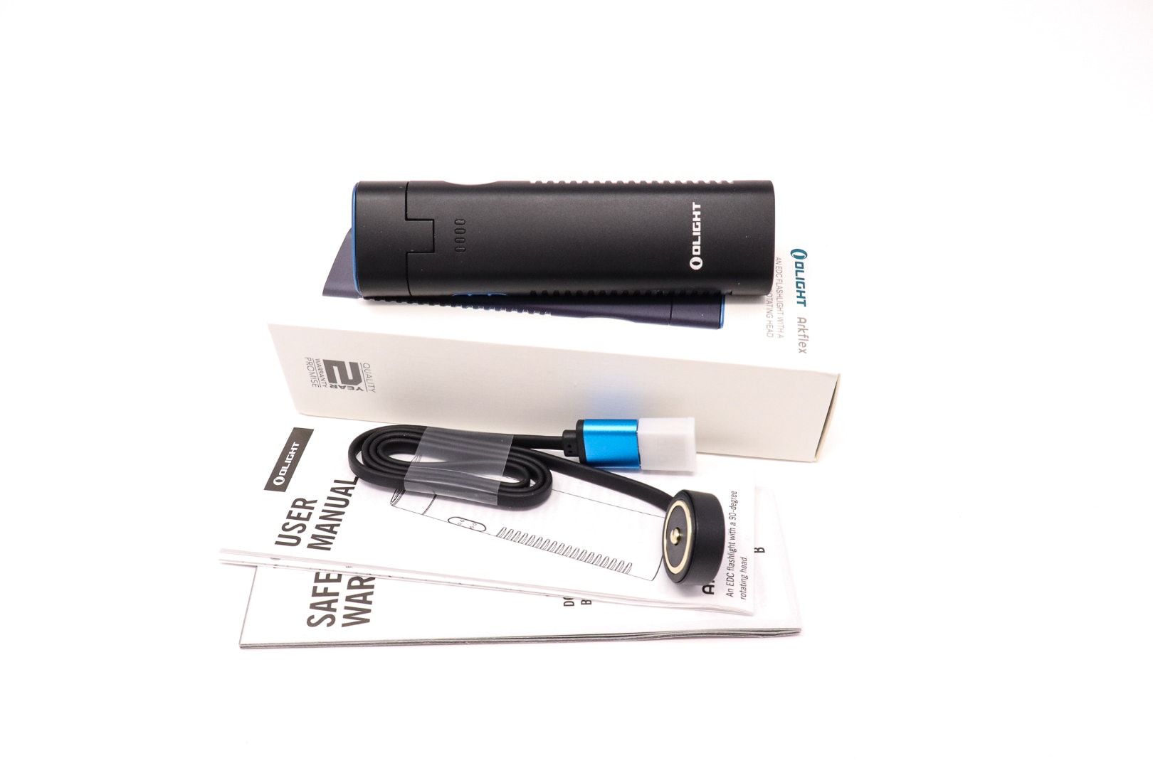 Olight Arkflex review | EDC flashlight with swivel head | 1Lumen.com