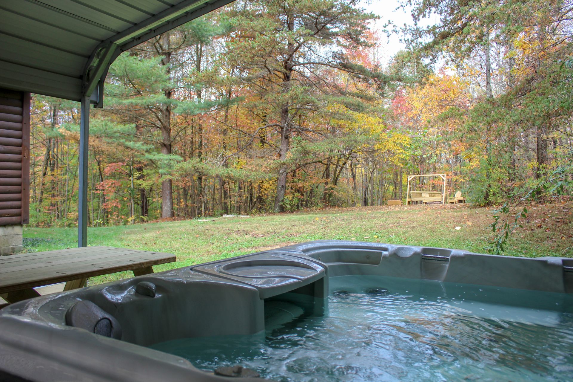 Hawk's Nest Cabin 1st Choice Lodging Company