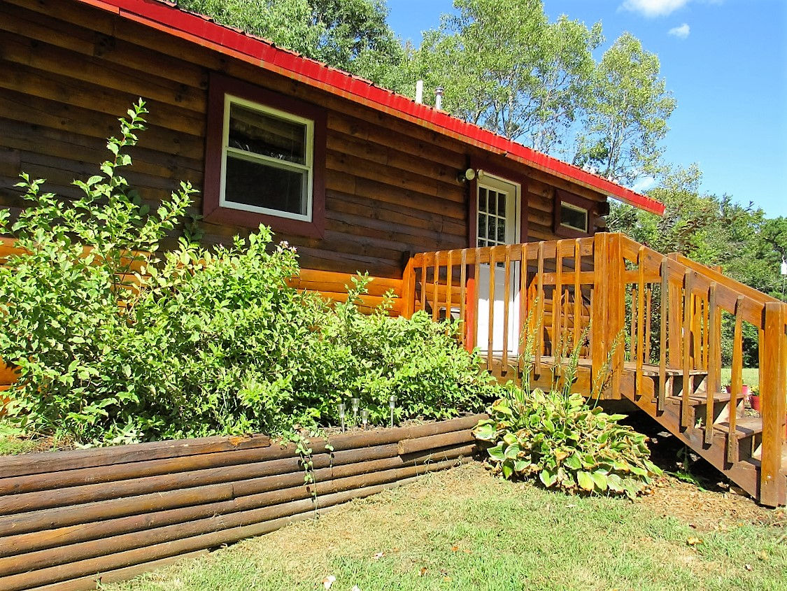 Prairie Rose Cabin 1st Choice Lodging Company