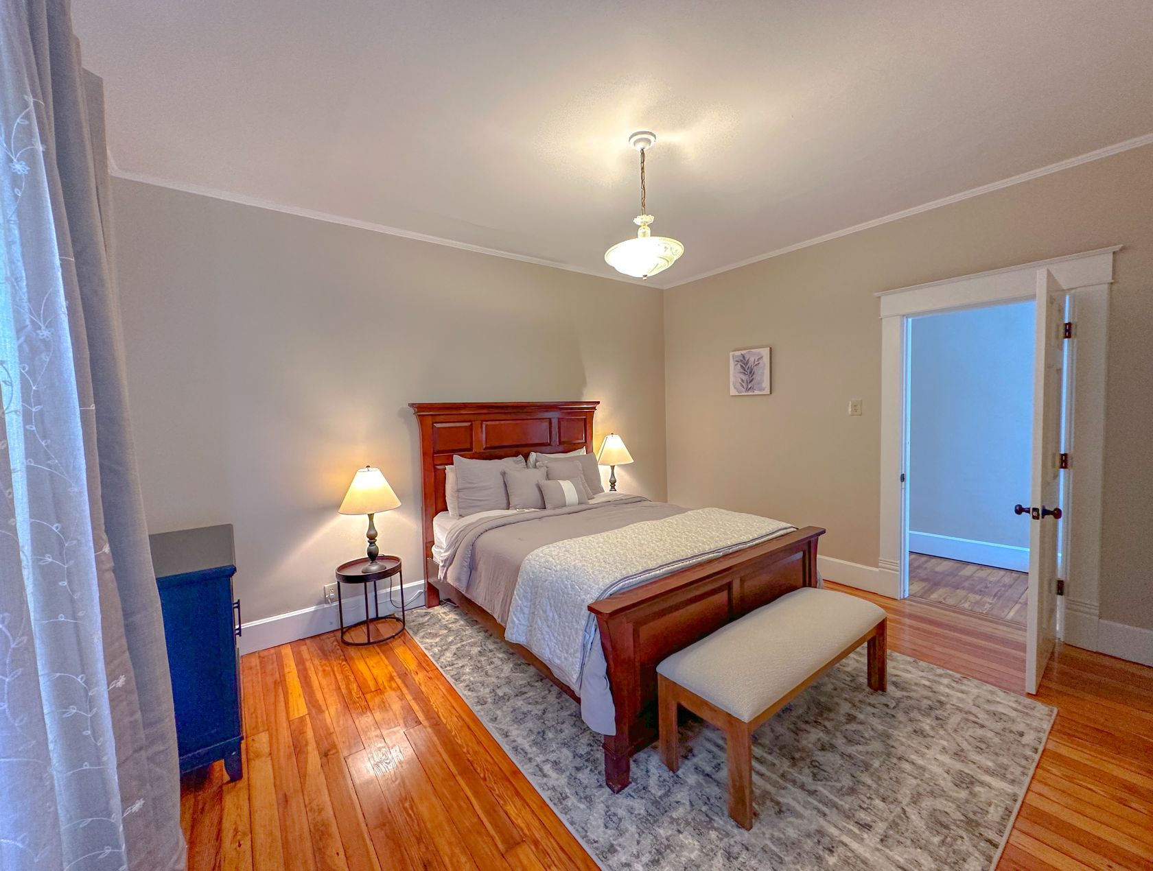 Maple Leaf Inn 1st Choice Lodging Company