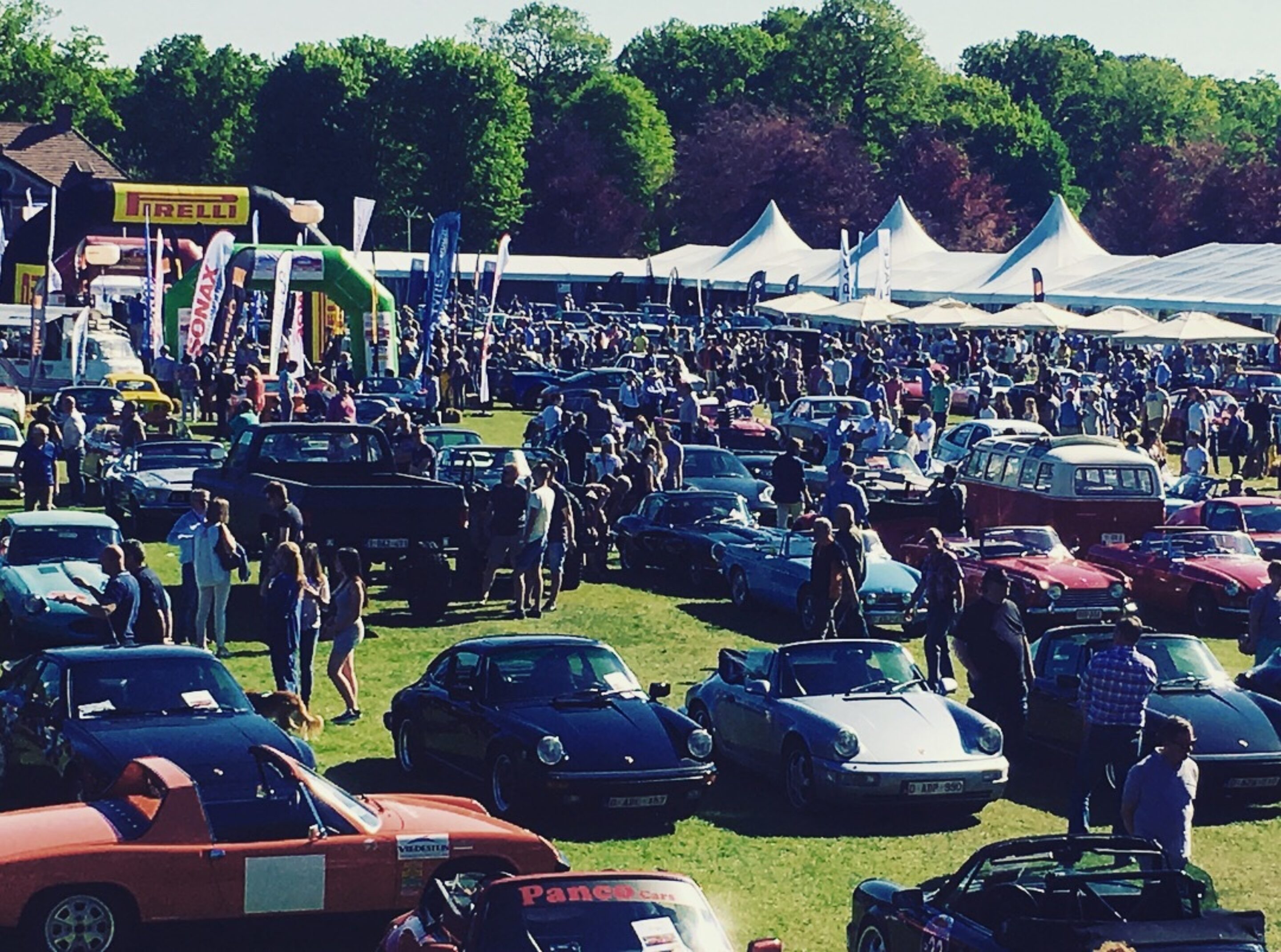 1st DVision Case Antwerp Classic Car Event