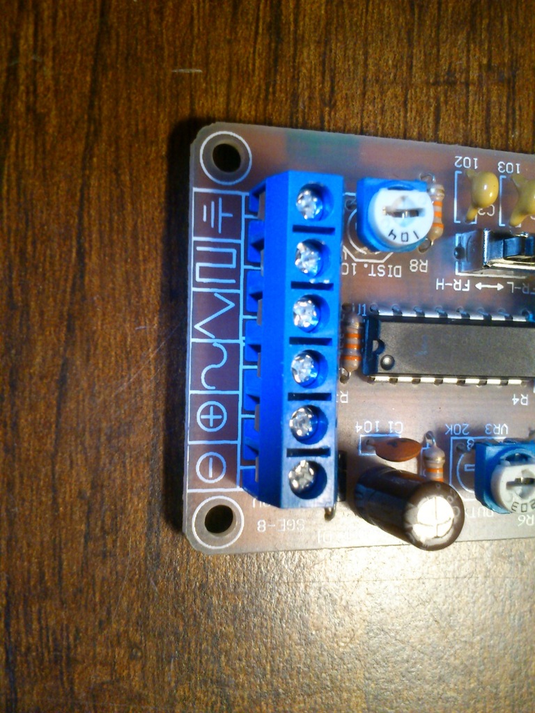 generator funkcyjny ICL 8083 sinus piła prostokąt 7495062248