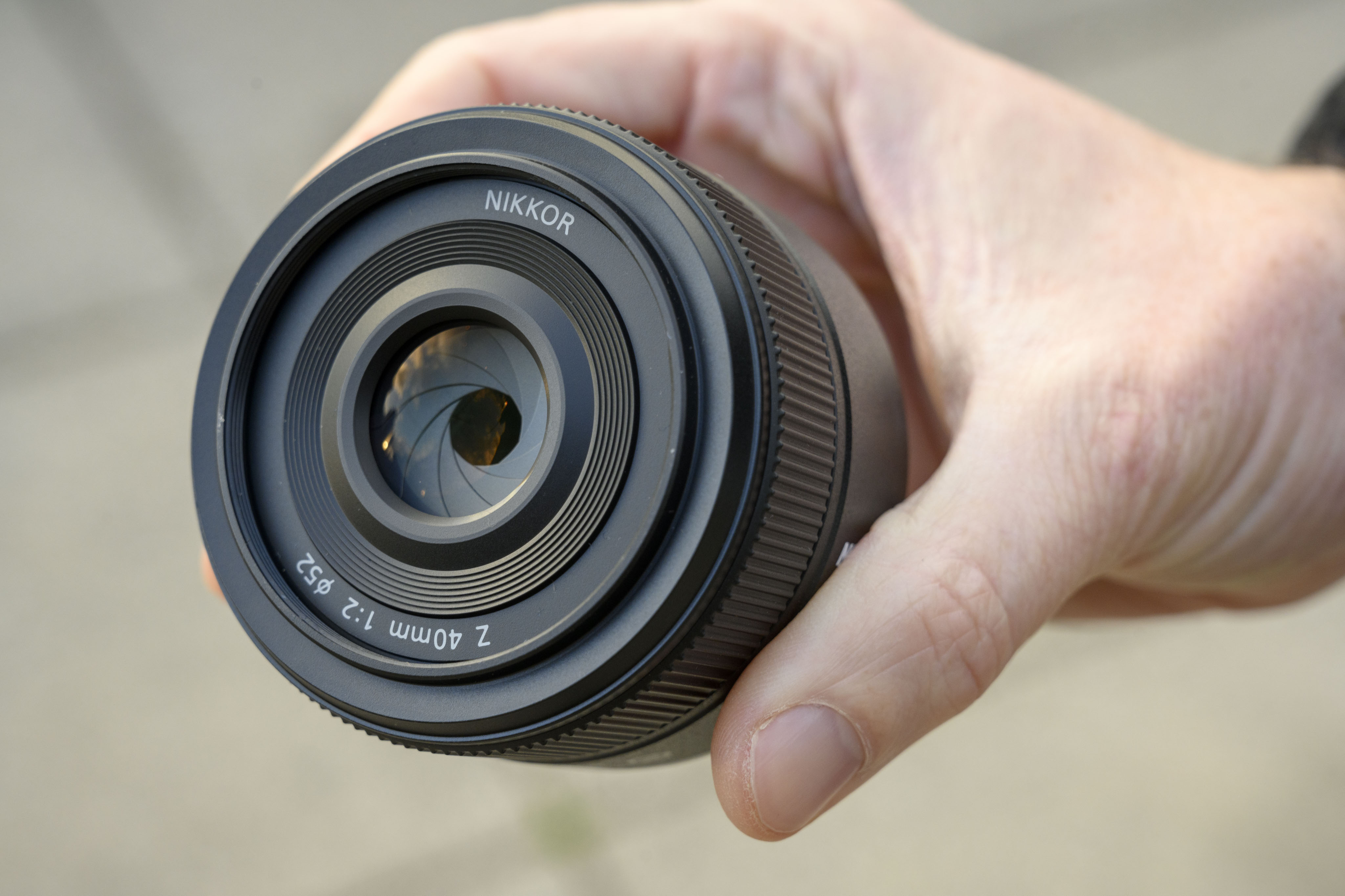 45％割引ニコンFマウントレビュー高評価のおせち贈り物 【希少！】未使用NIKKOR Z 40mm f/2 即発送！ レンズ(単焦点) カメラ