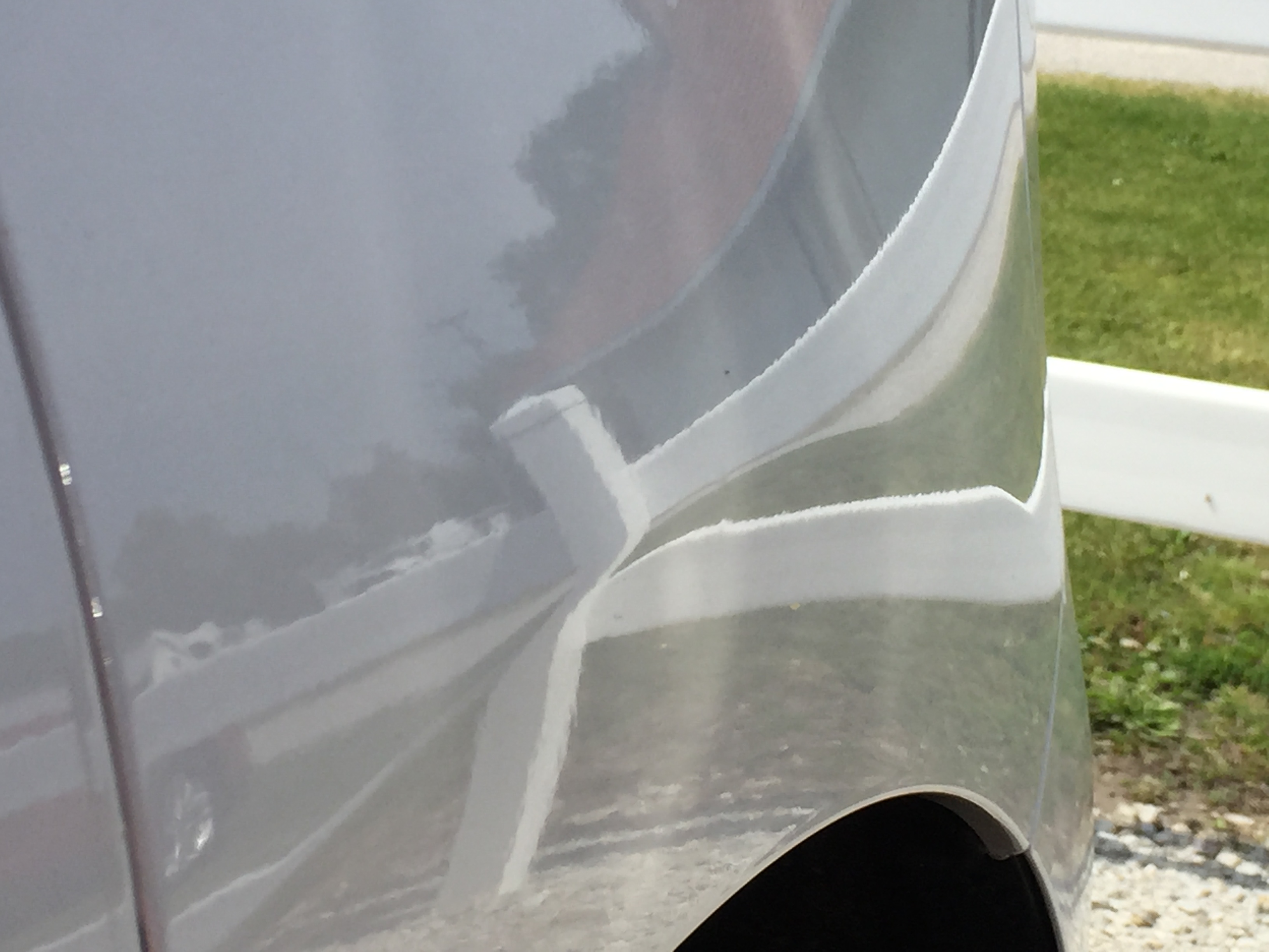 Dent Repair, 2015 Tri Coat White Ford Edge Body Line Dent Repair
