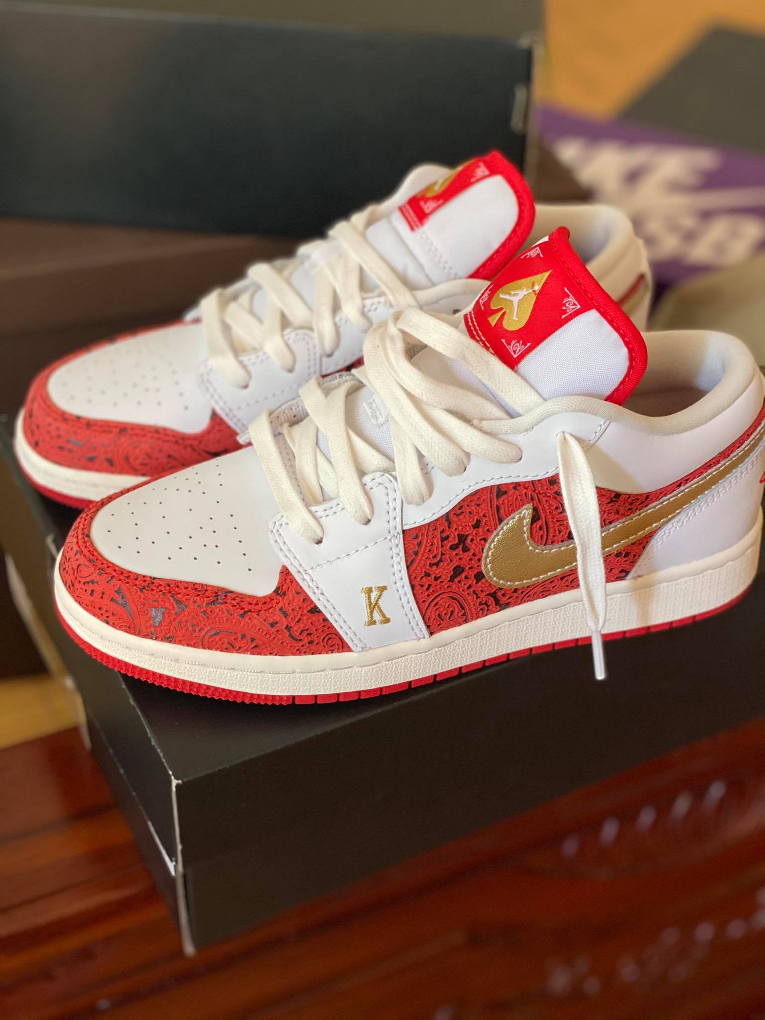 Jordan 1 Low Spades