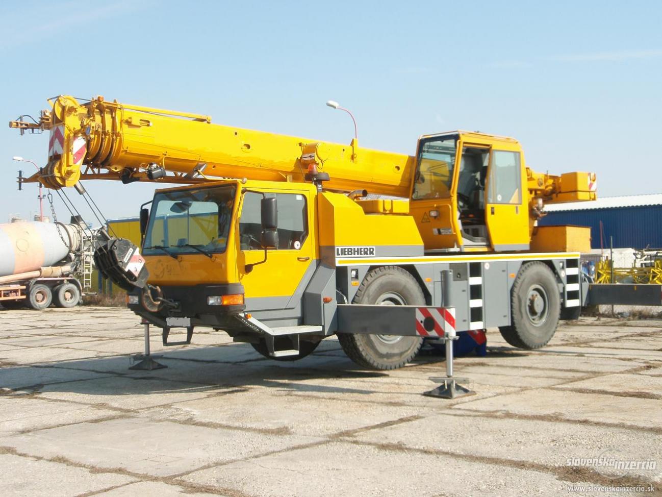 About Us 24/7 Crane Hire