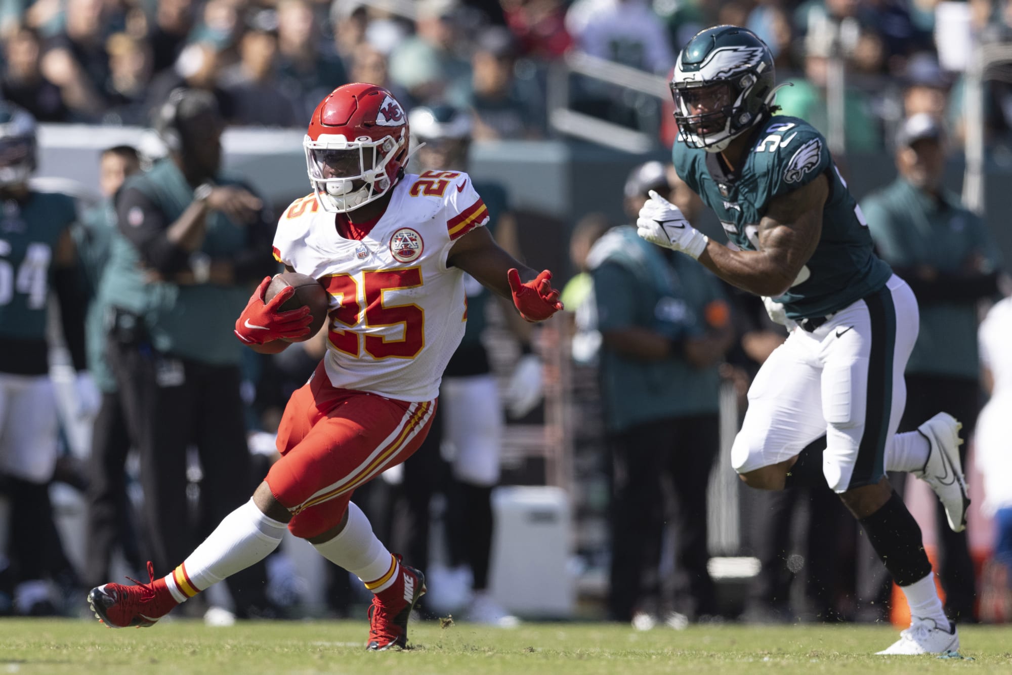 Chiefs activate Clyde Edwards-Helaire from IR for...