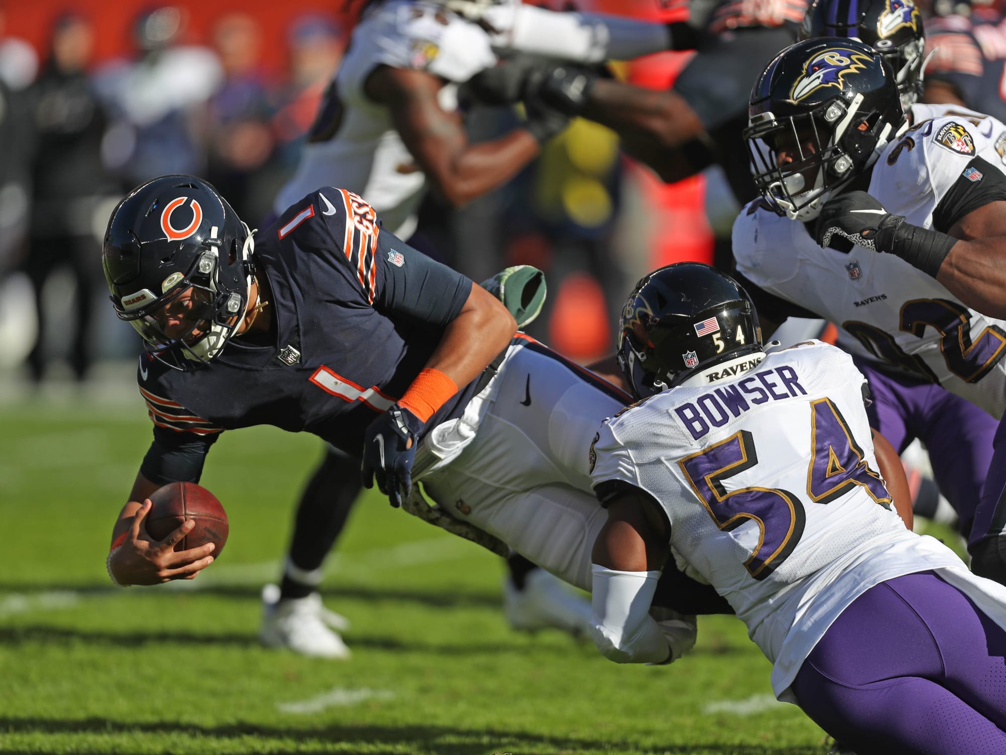 Bears QB undergoing tests on spleen