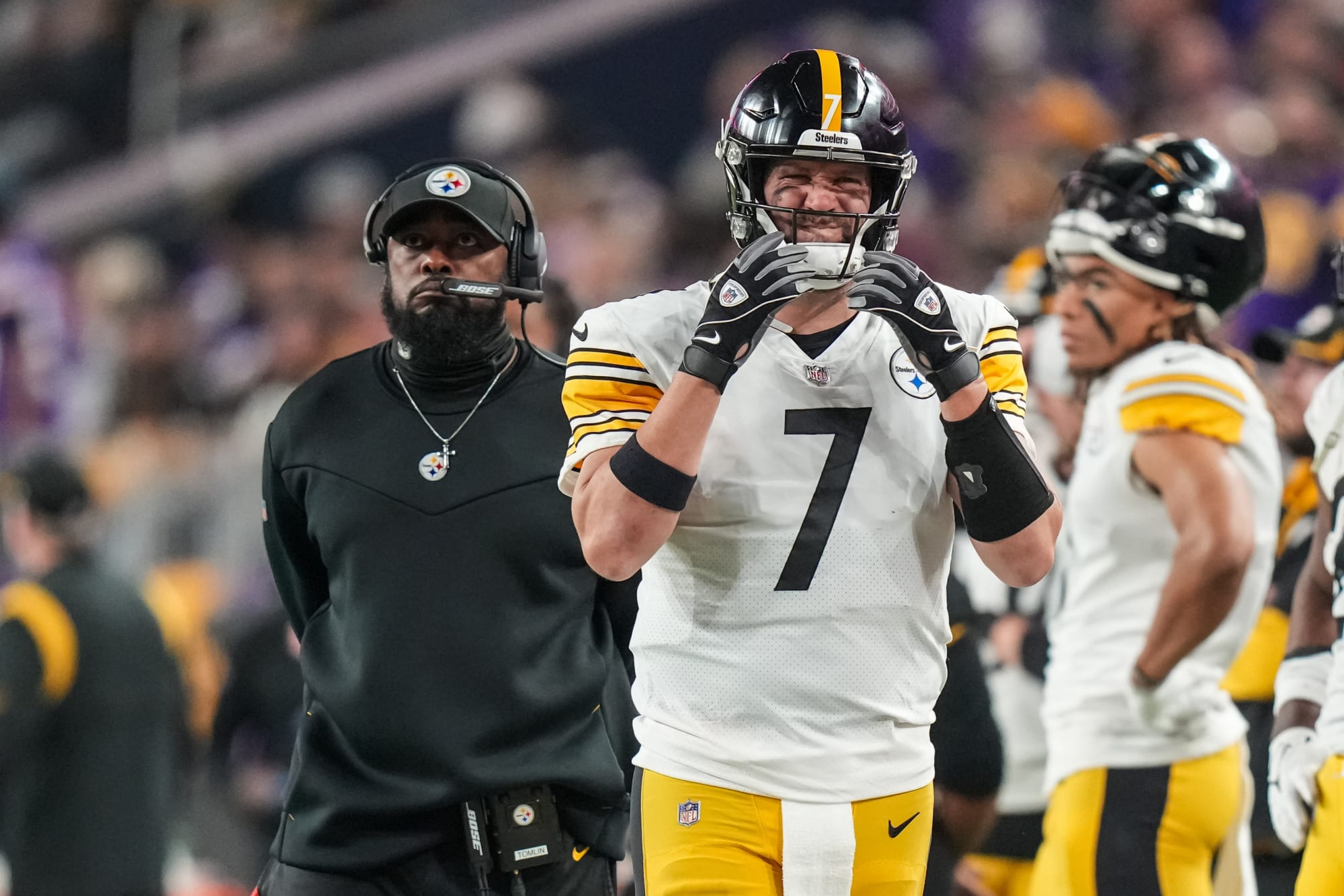 3 playoff scenarios Steelers need to be rooting...