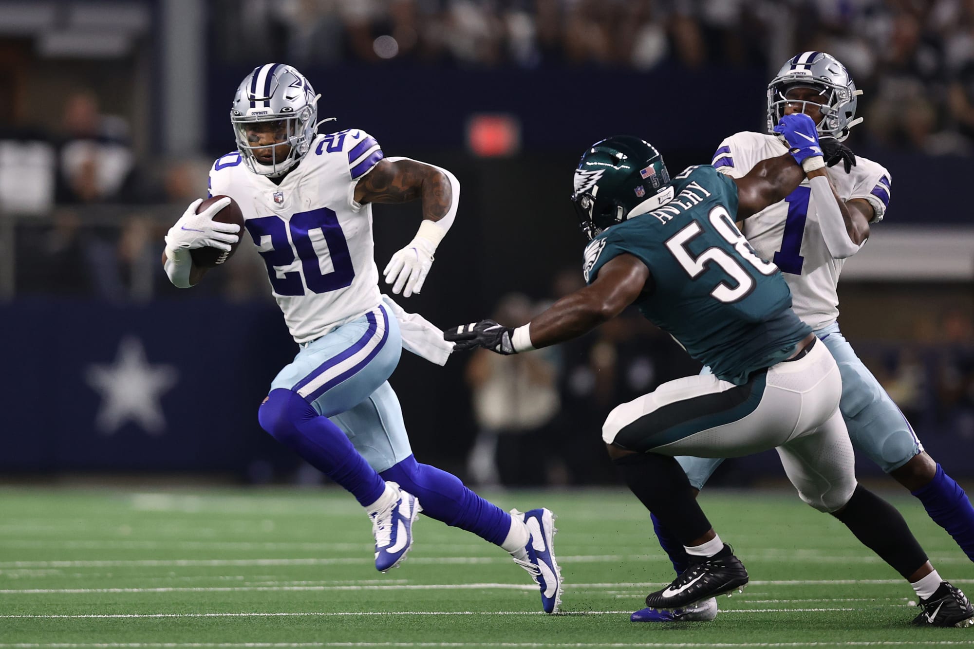 Cowboys fan's kids pull off rude Eagles prank on...