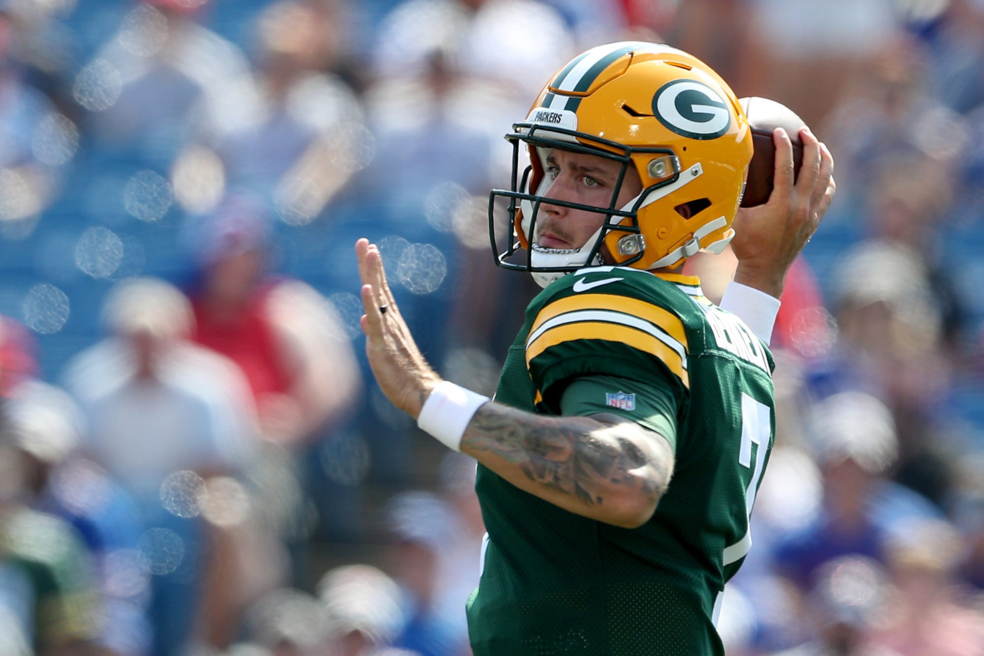 Aaron Rodgers' backup comes to his defense in Greg...