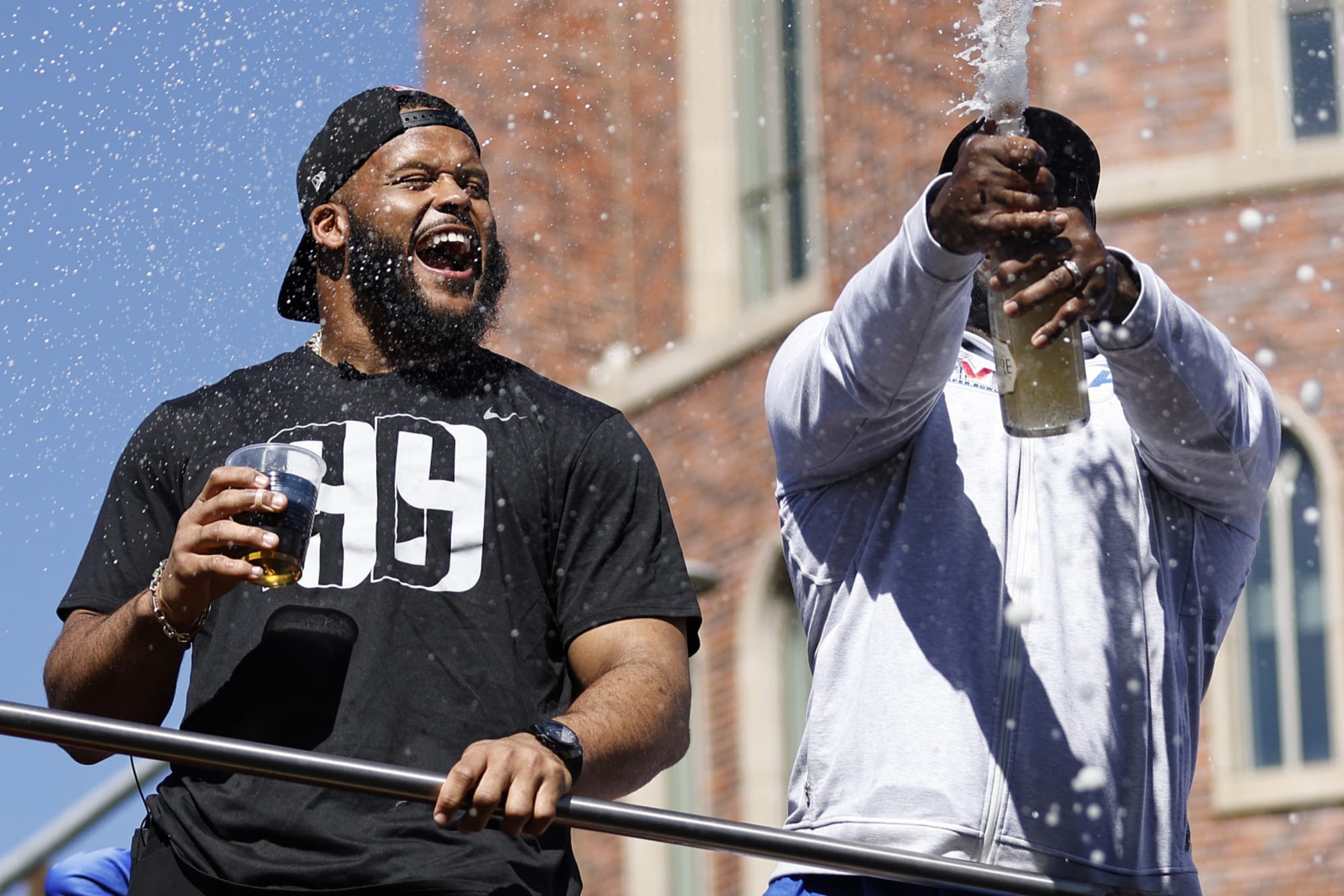 Rams' Super Bowl parade crowd is absolutely...