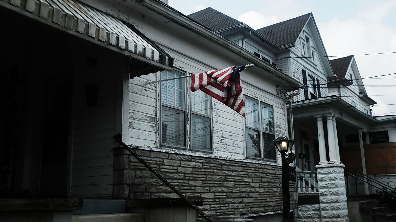 This Is the Poorest Town in New Hampshire 24/7 Wall St.